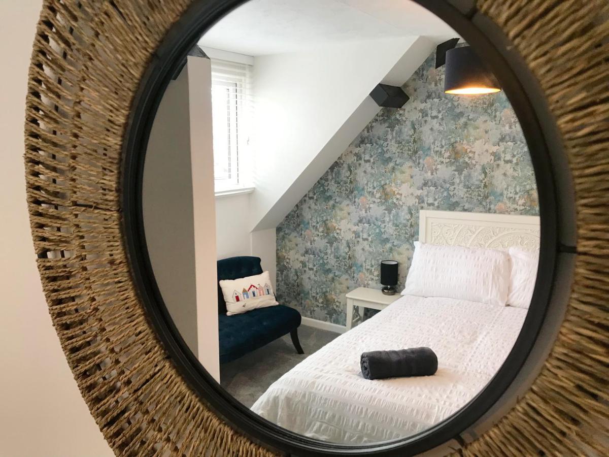 The Beach Hut - 1 Bedroom Apartment Near The Beach Bournemouth Dış mekan fotoğraf